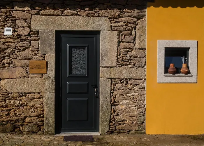 Casas Do Prazo - * Nogueira (Viana do Castelo)